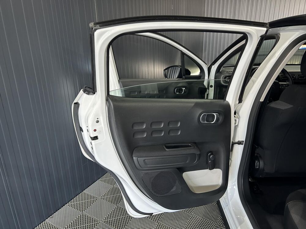C3 1.2 PureTech 12V - 83 S&S BERLINE Shine Pack 2020 occasion 47200 Saint-Pardoux-du-Breuil
