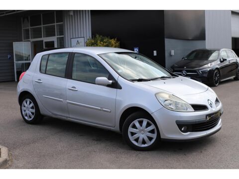 Renault Clio 1.5 dCi - 70 III BERLINE Dynamique PHASE 1 2007 occasion Saint-Maximin 60740