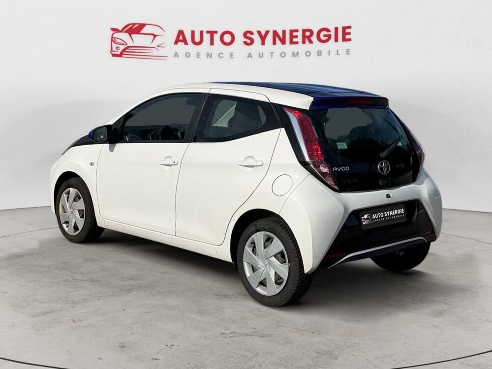 Aygo 1.0 VVT-i II 2017 x-play PHASE 1 2017 occasion 13400 Aubagne