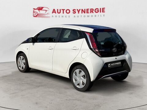 Aygo 1.0 VVT-i II 2017 x-play PHASE 1 2017 occasion 13400 Aubagne