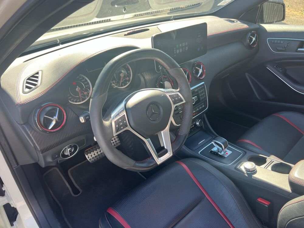 Classe A 2.0 45 360 AMG 4MATIC SPEEDSHIFT-DCT BVA / TOIT OUVRANT / SI 2015 occasion 42170 Saint-Just-Saint-Rambert