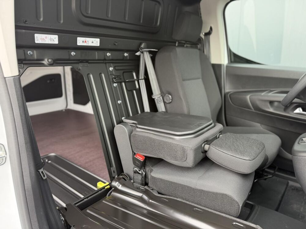 Berlingo VAN XL 1.5 BlueHDI 130 EAT8 Premium Connect 3 places, avec P 2026 occasion 35300 Foug&egrave;res