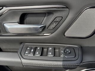 RAM 1500 CREW CAB REBEL AIR HAYON MULTI V8 2026 occasion 91830 Le Coudray-Montceaux