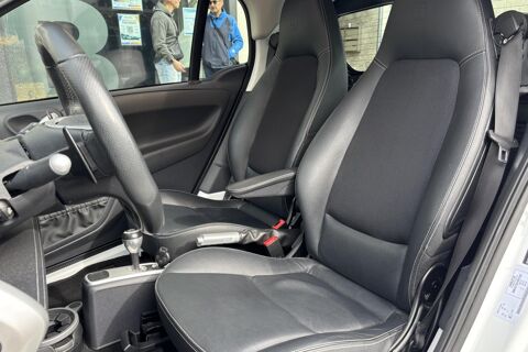 ForTwo Smart Coup&eacute; 1.0i 102 ch Softouch Brabus Xclusive Phase 3 -To 2012 occasion 78760 Jouars-Pontchartrain