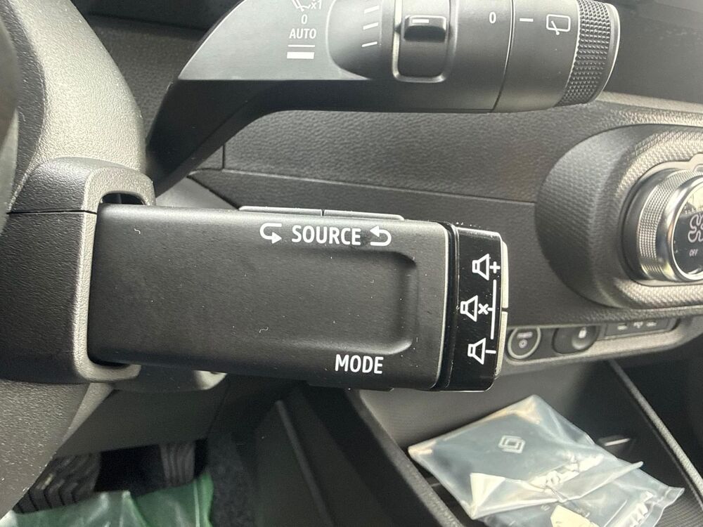 Twingo E-Tech Autonomie Urbaine 80 Techno a partir de 140 euros / m 2026 occasion 31660 Bessi&egrave;res