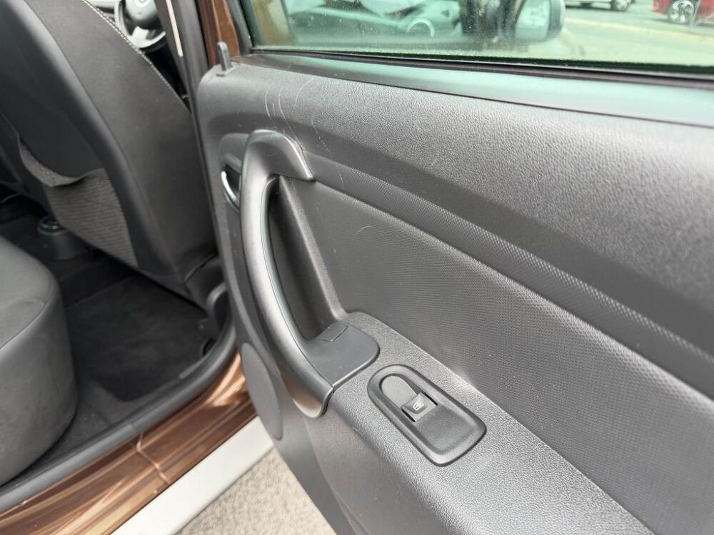Duster 1.5 dCi FAP - 110 Prestige gps + clim + attelage 2014 occasion 19100 Brive-la-Gaillarde