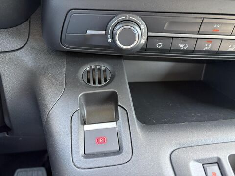 Berlingo &euml;-136 54kWh PLUS Automatique 5 Places 2025 occasion 35300 Foug&egrave;res