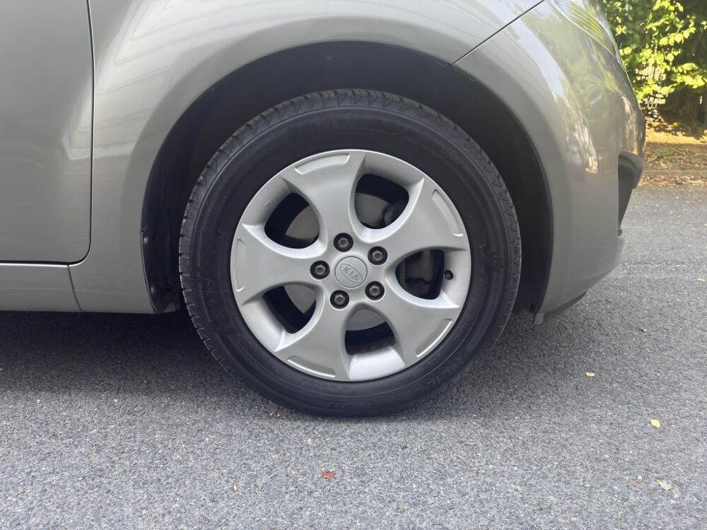 Venga 1.6 CRDi 115 BERLINE Edition 7 2013 occasion 77185 Lognes