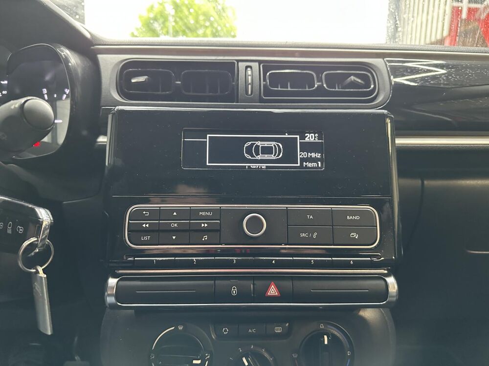 C3 1.2 PureTech 12V - 68 2016 BERLINE Feel PHASE 1 2017 occasion 33370 Artigues-pr&egrave;s-Bordeaux
