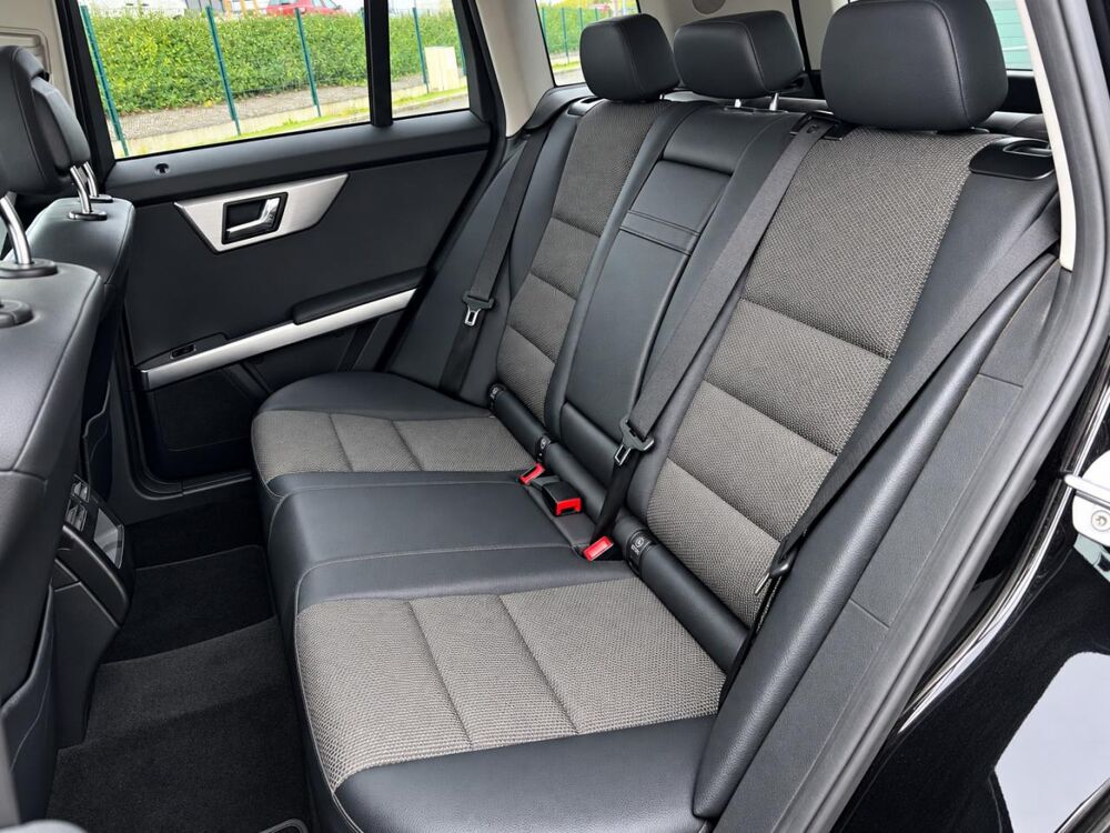 Classe GLK 220 CDI 170 - BVA G-Tronic PHASE 2 - ATELAGE / SUIVI MERCEDE 2011 occasion 49070 Beaucouz&eacute;