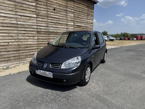 Annonce voiture Renault Scénic 3990 €