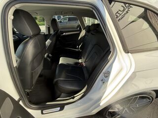 A4 Avant 2.0 TDI DPF Ultra Clean Diesel - 136 Attraction GPS + 2014 occasion 19100 Brive-la-Gaillarde