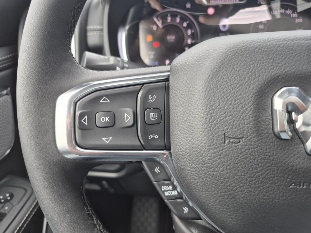 RAM 1500 CREW LAIE SPORT NIGHT EDITION AIR BOX HAYON MULTI 2025 occasion 91830 Le Coudray-Montceaux