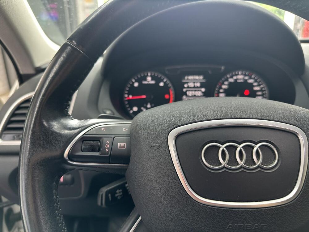 Q3 2.0 TDI 150 BUSINESS LINE QUATTRO S-TRONIC BVA 2016 occasion 33370 Artigues-pr&egrave;s-Bordeaux