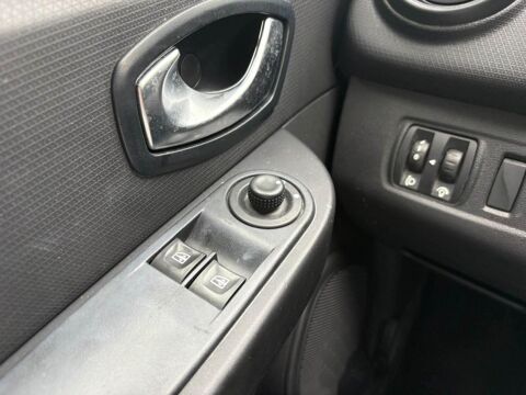 Clio IV - 1.5l dCi - 75ch - Life Phase 1 - Garantie 12 mois 2016 occasion 76710 Eslettes