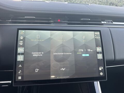 Range Rover 3.0 P460E DYNAMIC HSE - GARANTIE 12/2029 - TOIT OUV - HUD - 2024 occasion 13760 Saint-Cannat