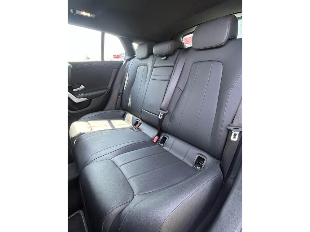 Classe CLA SHOOTING BRAKE 250e 218ch HYBRIDE RECHARGEABLE 8G-DCT BUSINE 2022 occasion 44700 Orvault