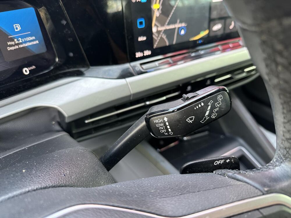 Golf 1.5 eTSI OPF - 150 - BV DSG 7 VIII BERLINE Life 1st PHASE 1 2020 occasion 25300 Pontarlier