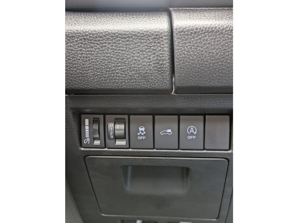 D-Max SINGLE B-STRONG 2.2 DMS A/T 4x4 MY2026 Euro6e-bis SPLASH WHI 2026 occasion 44700 Orvault