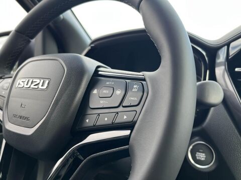 D-Max NOUVEAU 2.2 L ! * 44 724 HT *SPACE NITRO SPORT 2.2 A/T 4x4 M 2026 occasion 44700 Orvault
