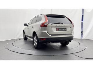 XC60 D4 FAP - 4x4 - 163 CH - Momentum - 5 Cylindres - 2013 - Gara 2013 occasion 33130 B&egrave;gles