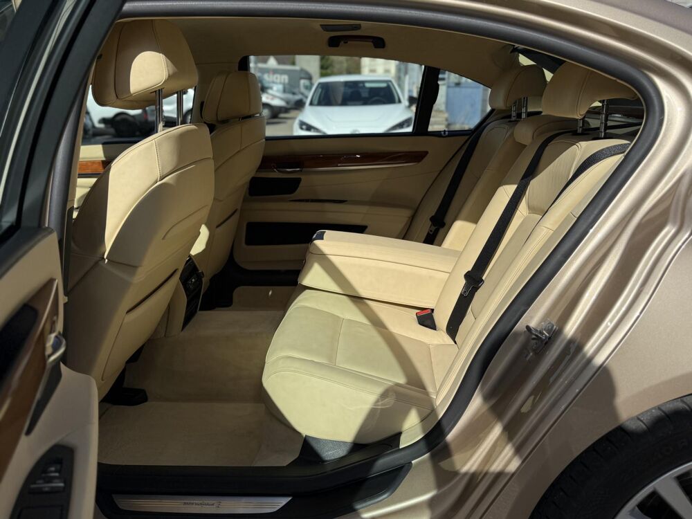S&eacute;rie 7 750Li xDrive Exclusive Individual SUIVI BMW GARANTIE 12 MOIS 2011 occasion 94360 Bry-sur-Marne