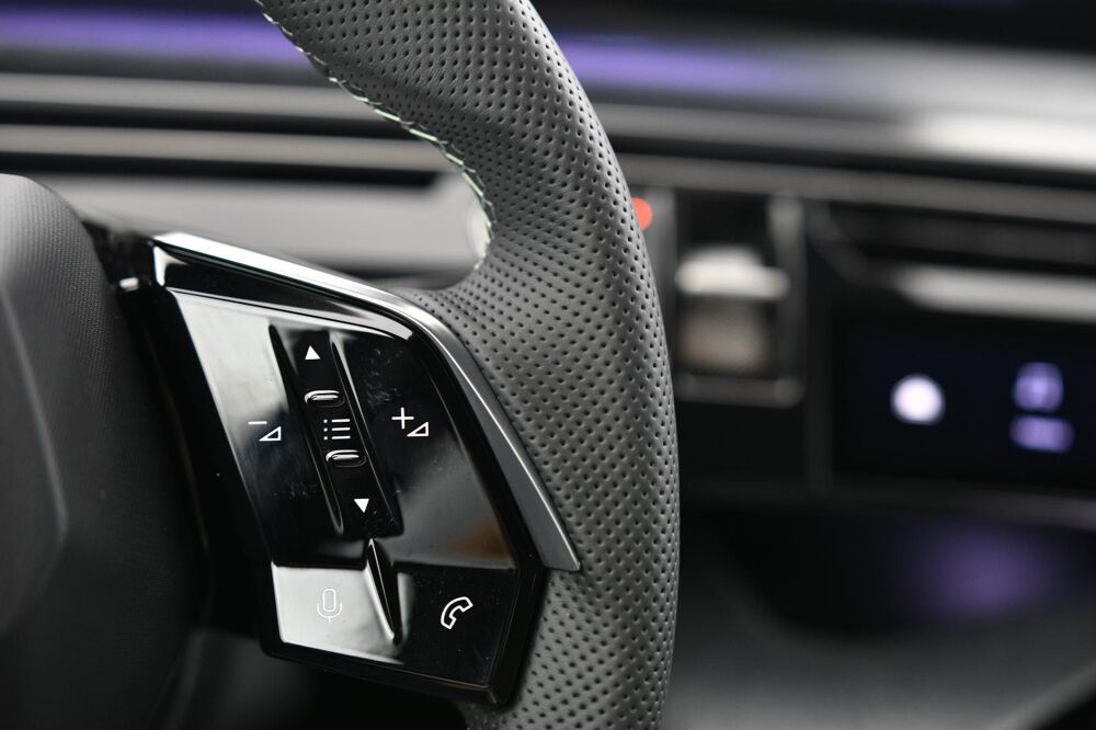 5008 Hybrid 136 e-DCS6 GT +VISIO 360 2025 occasion 17500 Jonzac