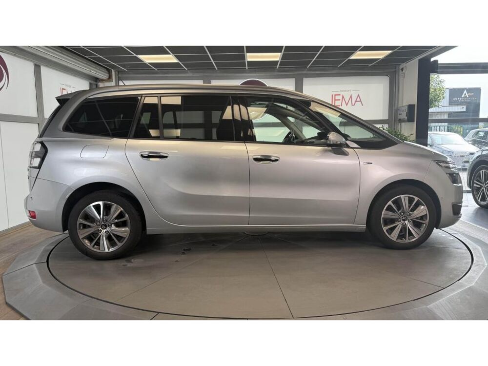 C4 Picasso 2.0 BlueHDi 150 - 2015 - 7 places - Attelage - Camera - Sieg 2015 occasion 60740 Saint-Maximin