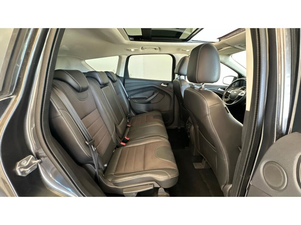 Kuga 2.0 TDCi 180 ch 4x4 BVA Titanium - ATTELAGE - TOIT OUVRANT - 2014 occasion 17600 Saujon