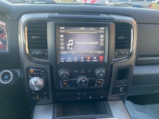 RAM 1500 CREW SPORT BLACK PACKAGE 2018 occasion 91830 Le Coudray-Montceaux