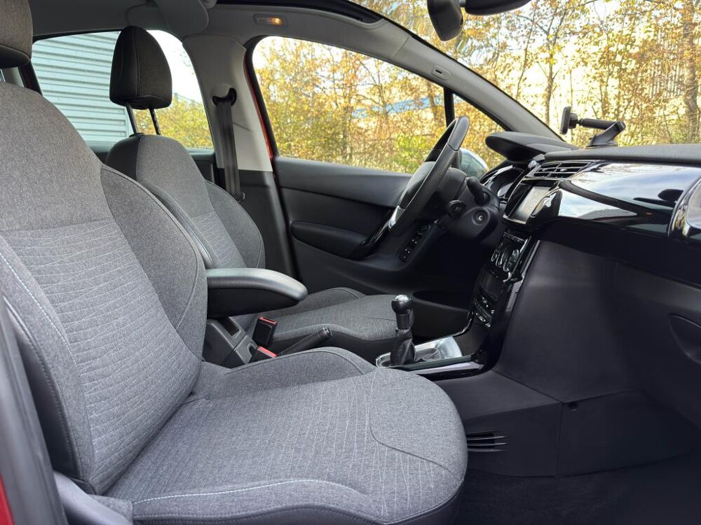 C3 1.6 BlueHDi - 100 BERLINE Exclusive PHASE 2 - CAMERA DE RECU 2016 occasion 77185 Lognes