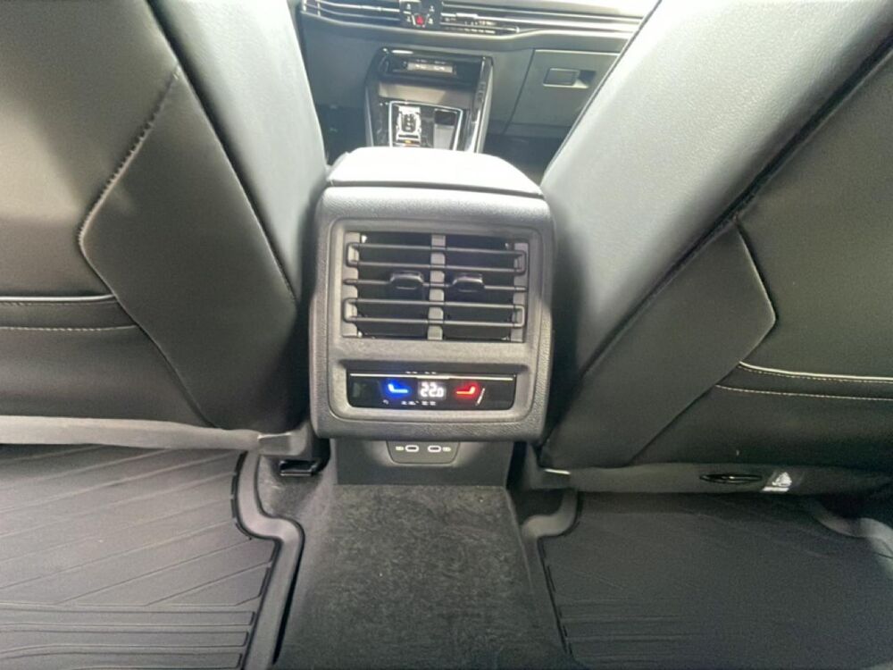 Golf 1.5 etsi evo2 150 r-line dsg7 2026 occasion 33127 Saint-Jean-d'Illac