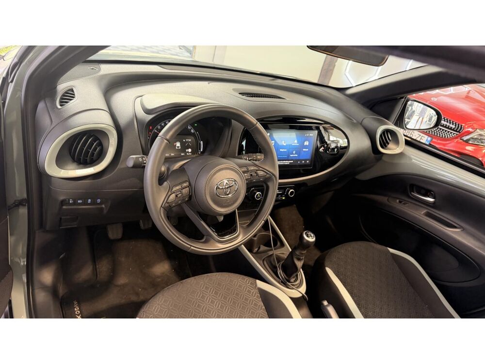Aygo 1.0 VVTI 70 X-PLAY DESIGN - GARANTIE 12 MOIS 2024 occasion 16000 Angoul&ecirc;me