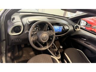 Aygo 1.0 VVTI 70 X-PLAY DESIGN - GARANTIE 12 MOIS 2024 occasion 16000 Angoul&ecirc;me