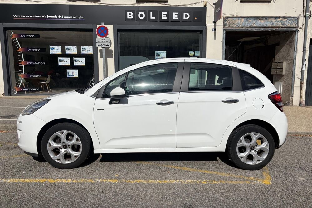 C3 1.2 VTI - 82 Exclusive - COURROIE FAITE - CLIMATISATION - 1E 2016 occasion 78760 Jouars-Pontchartrain