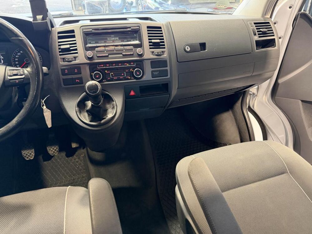 MULTIVAN T5 2.0 TDI 140 STARTLINE 4MOTION 7P 2014 occasion 26000 VALENCE