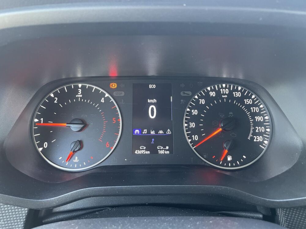 Trafic L1H1 2800 Kg / 2.0 Blue dCi / 130 Ch / Fourgon Grand Confort 2024 occasion 50640 Le Teilleul