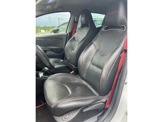 Clio IV R.S. Trophy 1.6 - 220 EDC6 2015 occasion 49070 Beaucouz&eacute;
