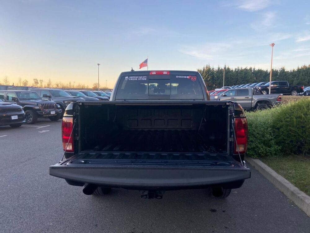 RAM 1500 CREW SPORT BLACK PACKAGE 2018 occasion 91830 Le Coudray-Montceaux