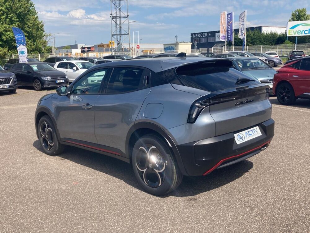 Junior 1.2 ibrida 145 speciale e-dct6 2026 occasion 85150 Les Achards