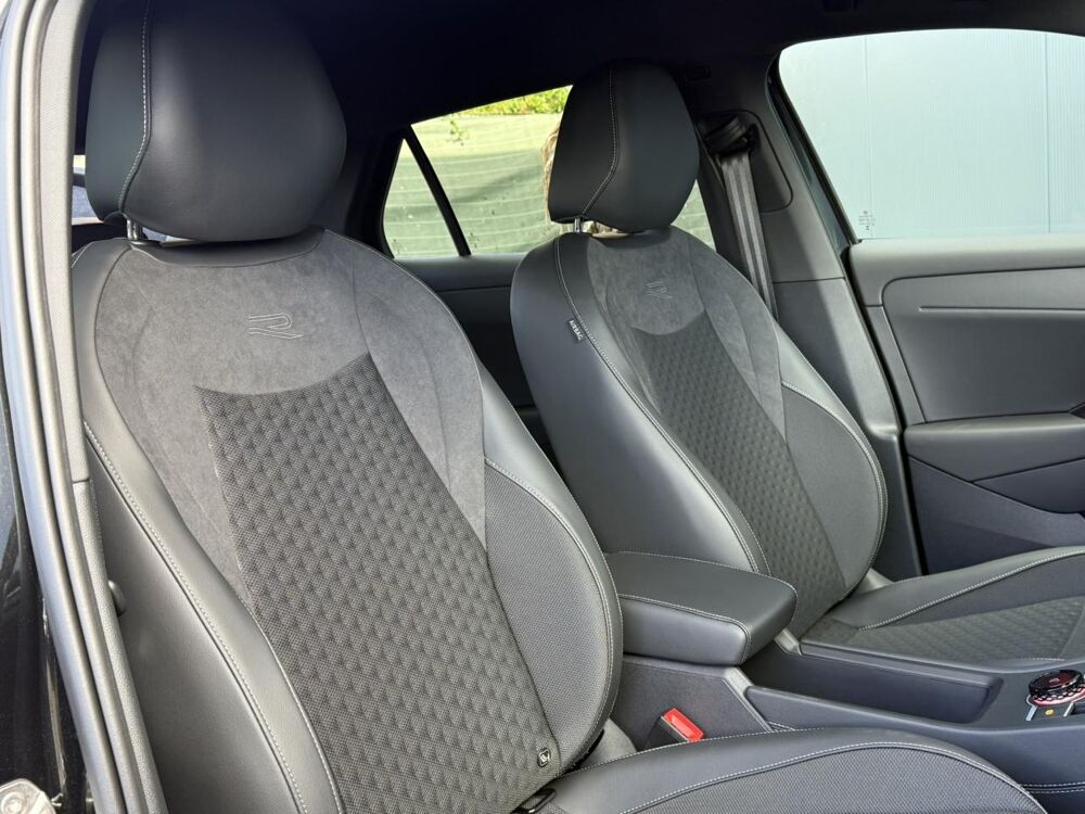 T-ROC 1.5 eTSI Hybrid DSG7 150 R-Line avec IQ Light et Hayon &eacute;lect 2026 occasion 35300 Foug&egrave;res