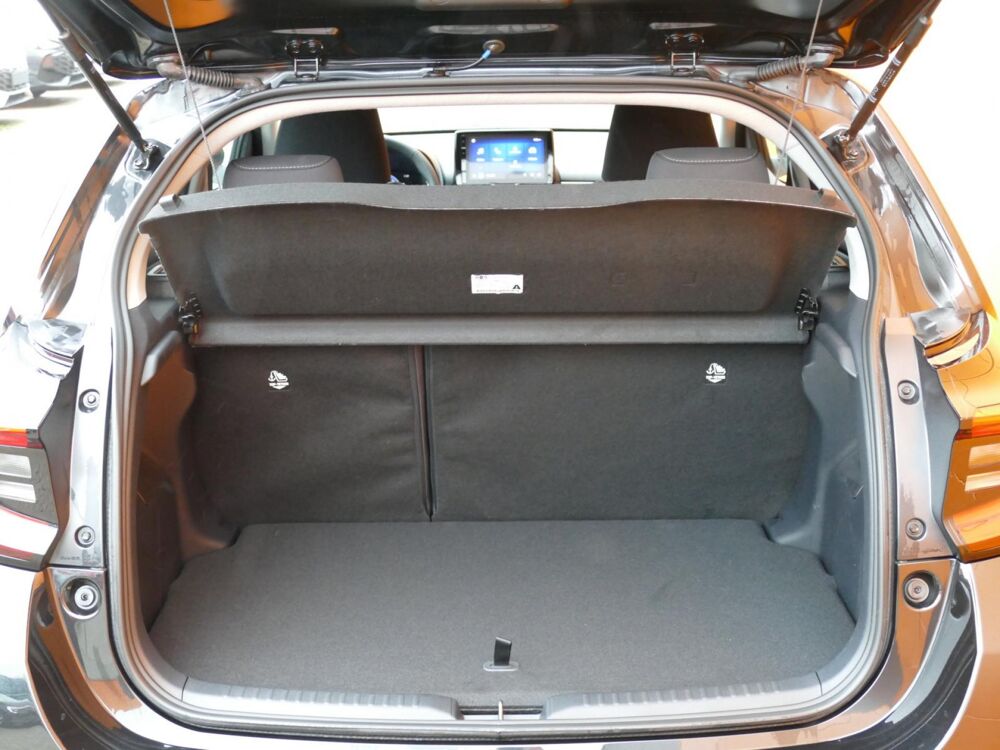 Yaris IV HYBRID 116H DESIGN - BV e-CVT 2025 occasion 77090 Coll&eacute;gien
