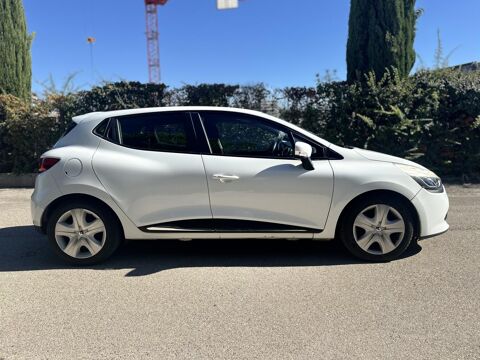 Clio 1.5 dCi 90CH ZEN - COURROIE NEUVE - BLUETOOTH - NAV 2015 occasion 13760 Saint-Cannat
