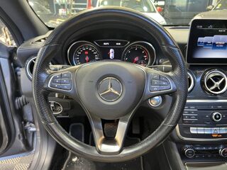 Classe CLA 220d Starlight 170ch - TOIT OUVRANT- CAMERA - SIEGES ELECTRI 2019 occasion 13760 Saint-Cannat