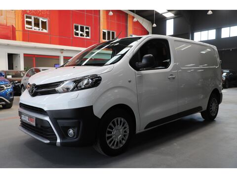 Toyota Proace 2.0 120 D-4D Fourgon Medium Business 2021 occasion La Roquette-sur-Siagne 06550