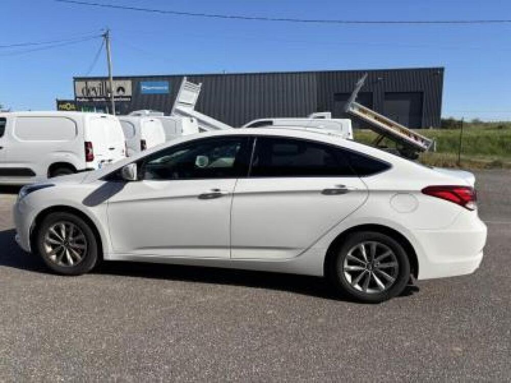 i40 1.7 CRDI - 115 Blue Drive Business 2015 occasion 47200 Saint-Pardoux-du-Breuil