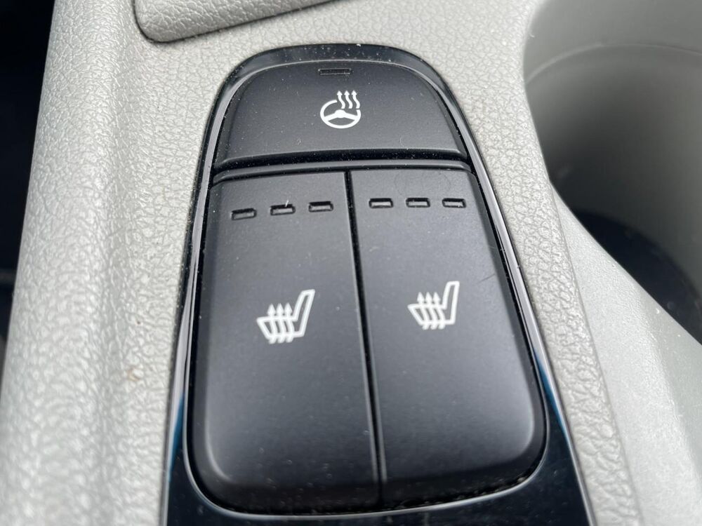 Niro 1.6 gdi 105 isg + plug-in 60.5 premium dct6 2018 occasion 85150 Les Achards