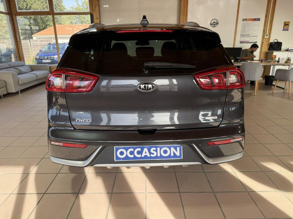 Niro Hybride 1.6 GDi - DCT6 Motion CarPlay / Camera AR / Garant 2018 occasion 33700 M&eacute;rignac