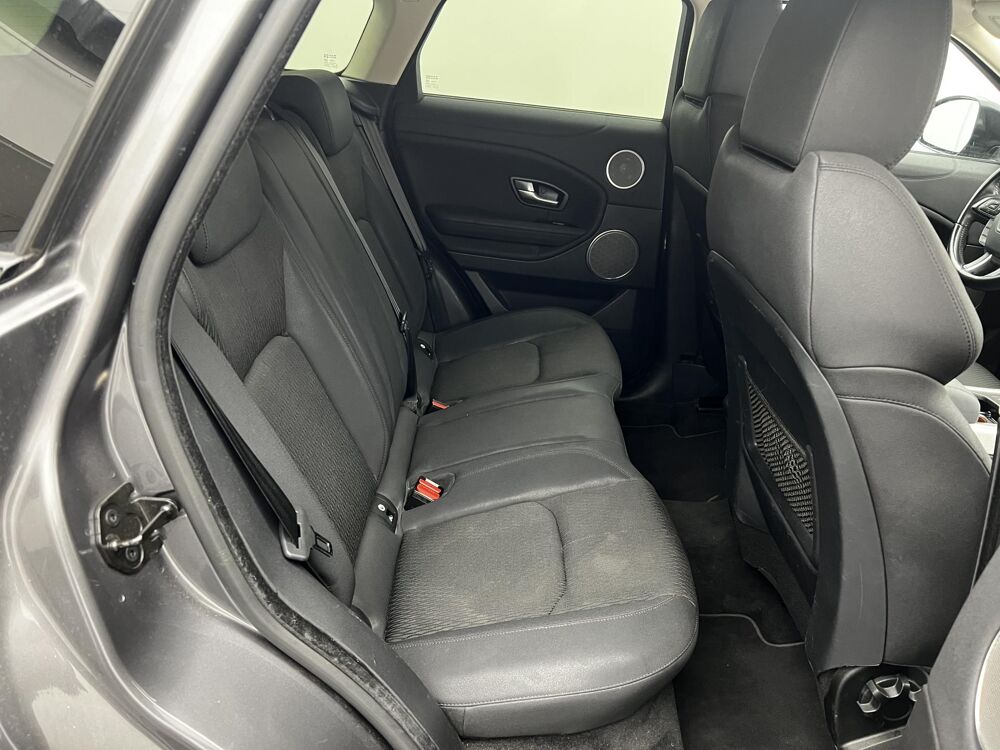 Range Rover Evoque 2.0 TD4 - 150 ch - Bo&icirc;te automatique - SE Dynamic - Garantie 2015 occasion 33130 B&egrave;gles