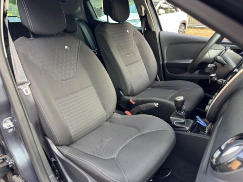 Clio 1.2i 16V - 75 IV BERLINE Limited PHASE 2 2018 occasion 77185 Lognes